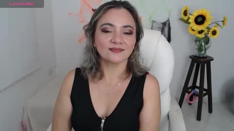 REBECA online show from 4, 11, 2025