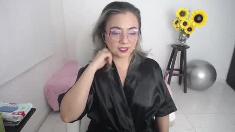REBECA online show from 2, 12, 2025