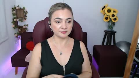 Snapshot of rebeca_milf chatting on 16, 5, 2026 REBECA online show from 16, 5, 2026