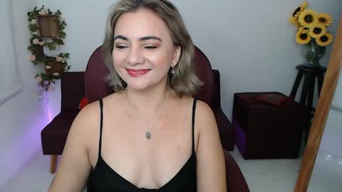 Snapshot of rebeca_milf chatting on 26, 5, 2026 REBECA online show from 26, 5, 2026