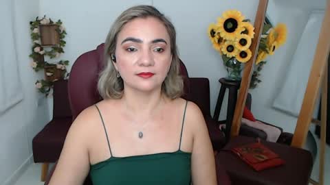 Snapshot of rebeca_milf chatting on 1, 6, 2026 REBECA online show from 1, 6, 2026