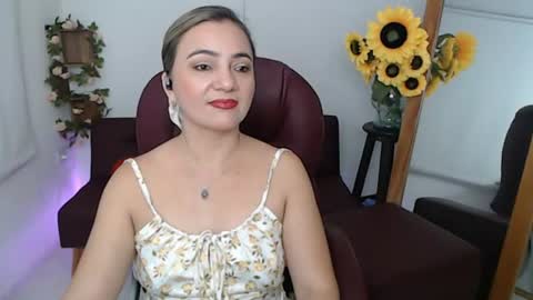 Snapshot of rebeca_milf chatting on 22, 6, 2026 REBECA online show from 22, 6, 2026