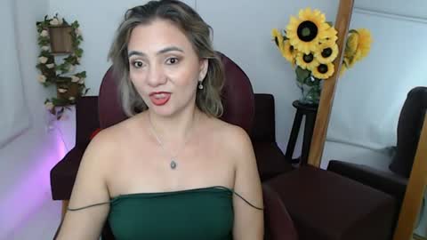 Snapshot of rebeca_milf chatting on 6, 7, 2026 REBECA online show from 6, 7, 2026