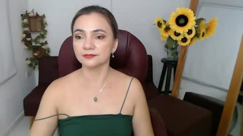 Snapshot of rebeca_milf chatting on 20, 7, 2026 REBECA online show from 20, 7, 2026