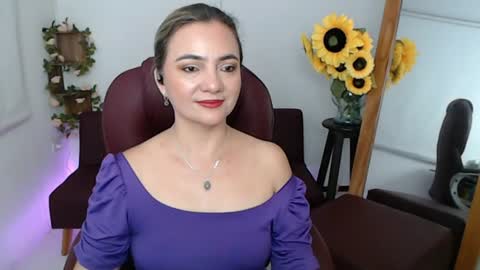 Snapshot of rebeca_milf chatting on 24, 7, 2026 REBECA online show from 24, 7, 2026