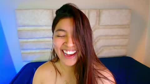 Rebeca Williams online show from 4, 3, 2025