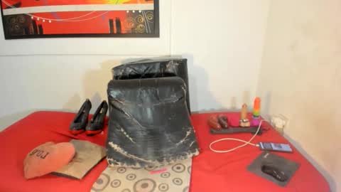 rebecabanks online show from 18, 12, 2025