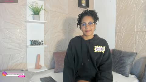 Snapshot of rebecablack_ chatting on 30, 5, 2026 Rebeca Black online show from 30, 5, 2026