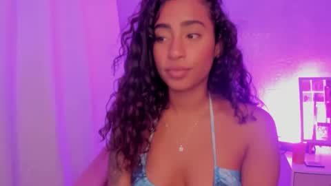 Rebeca online show from 12, 12, 2024