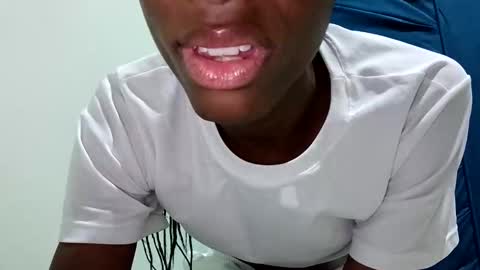 Tu mami Rebecca online show from 21, 5, 2026