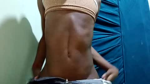 Tu mami Rebecca online show from 27, 6, 2026