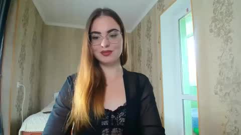 Rebecca online show from 11, 10, 2025