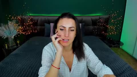 rebecca_diamonds online show from 2, 3, 2025