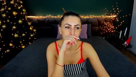 rebecca_diamonds online show from 21, 12, 2025