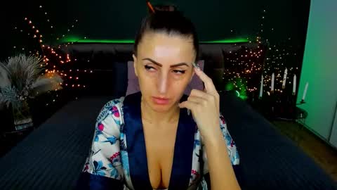 rebecca_diamonds online show from 10, 3, 2026