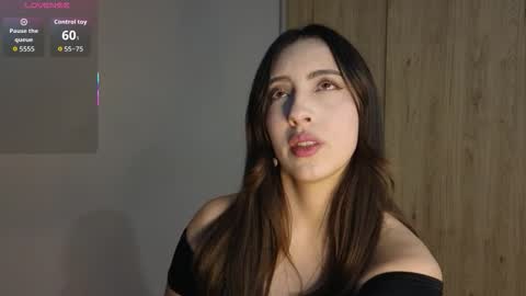 rebeccawhite_meow online show from 5, 11, 2025