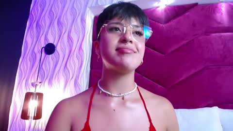 Snapshot of rebeka_baker chatting on 12, 1, 2025 REBEKA online show from 12, 1, 2025