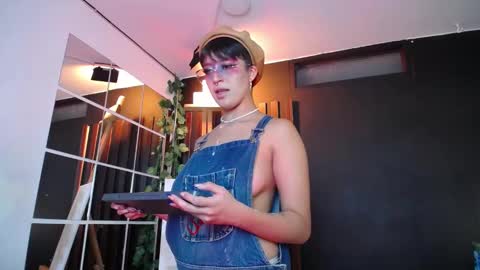 Snapshot of rebeka_baker chatting on 23, 1, 2025 REBEKA online show from 23, 1, 2025