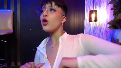 Snapshot of rebeka_baker chatting on 1, 2, 2025 REBEKA online show from 1, 2, 2025