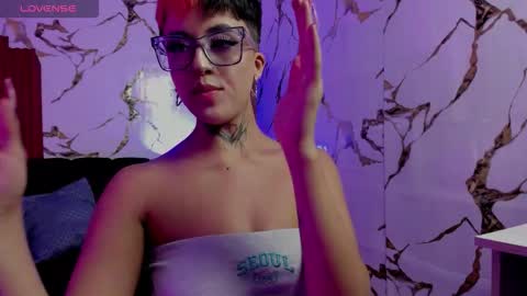 Snapshot of rebeka_baker chatting on 23, 9, 2025 REBEKA online show from 23, 9, 2025