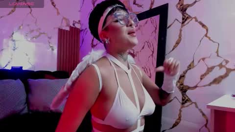 Snapshot of rebeka_baker chatting on 6, 10, 2025 REBEKA online show from 6, 10, 2025