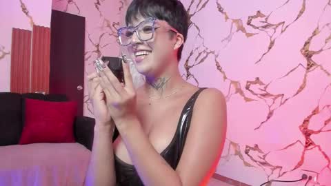 Snapshot of rebeka_baker chatting on 29, 10, 2025 REBEKA online show from 29, 10, 2025