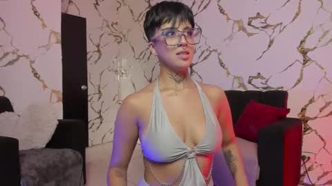 Snapshot of rebeka_baker chatting on 18, 11, 2025 REBEKA online show from 18, 11, 2025