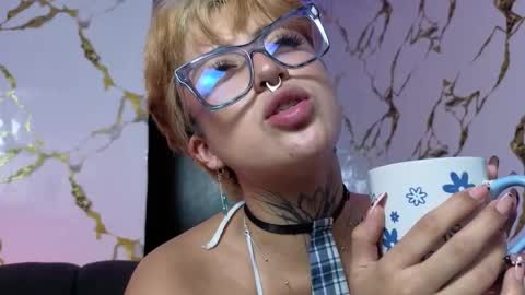 Snapshot of rebeka_baker chatting on 1, 3, 2026 REBEKA online show from 1, 3, 2026