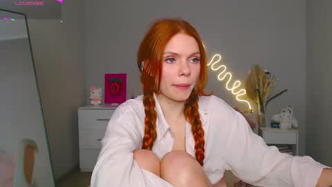 Snapshot of red__candy chatting on 11, 2, 2025 red__candy online show from 11, 2, 2025