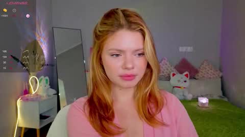 Snapshot of red__candy chatting on 7, 10, 2025 red__candy online show from 7, 10, 2025