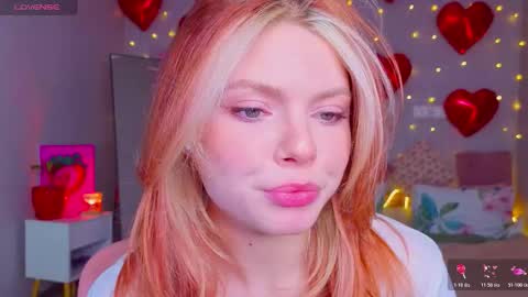 Snapshot of red__candy chatting on 6, 3, 2026 red__candy online show from 6, 3, 2026