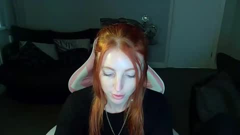 Red -  online show from 6, 1, 2025