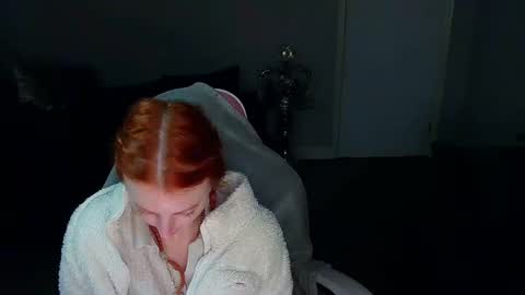 Red -  online show from 4, 2, 2025