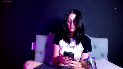 IG   OF red moonn online show from 18, 12, 2025