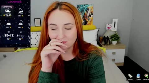 Snapshot of red_naughtyfox chatting on 19, 1, 2025 Lessy Fox online show from 19, 1, 2025