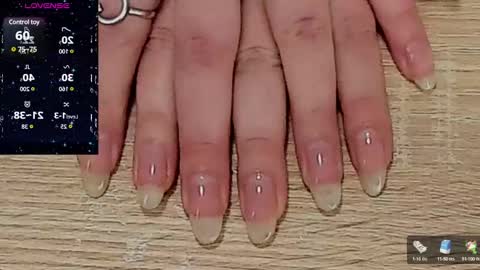 Snapshot of red_naughtyfox chatting on 24, 1, 2025 Lessy Fox online show from 24, 1, 2025