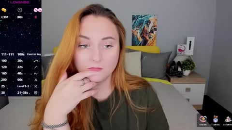 Snapshot of red_naughtyfox chatting on 21, 9, 2025 Lessy Fox online show from 21, 9, 2025