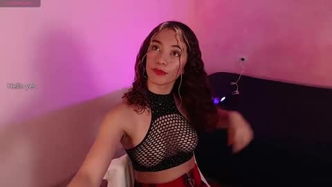 Snapshot of red_velvett0 chatting on 24, 11, 2025 red_velvett0 online show from 24, 11, 2025