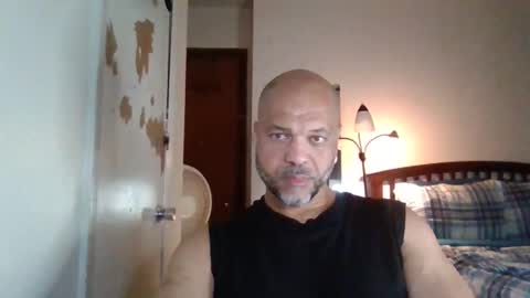 Snapshot of redbone441 chatting on 1, 4, 2026 Redbone online show from 1, 4, 2026