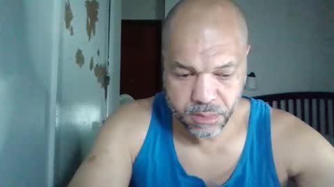 Snapshot of redbone441 chatting on 5, 4, 2026 Redbone online show from 5, 4, 2026