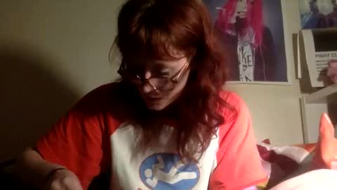redcassie666 online show from 15, 4, 2026