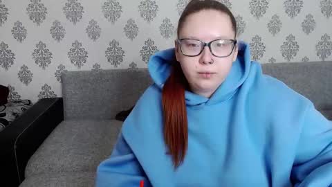 Snapshot of redchloee chatting on 22, 10, 2025 Chloe online show from 22, 10, 2025