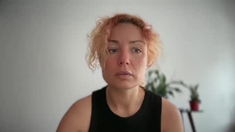 reddgirll online show from 5, 3, 2025