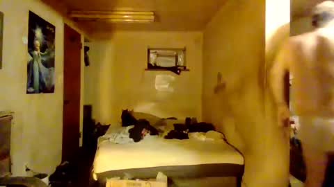 reddragon1195 online show from 4, 12, 2024