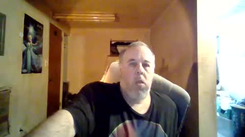 reddragon1195 online show from 5, 1, 2025