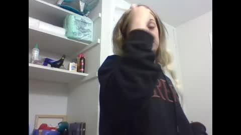 reddwaxx online show from 19, 12, 2025