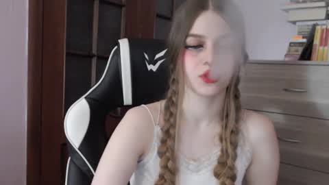 Lily online show from 19, 11, 2025