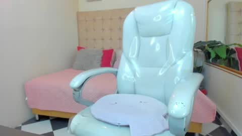 Lupe online show from 20, 2, 2025