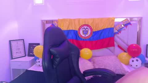 Lili Lopez online show from 25, 6, 2026
