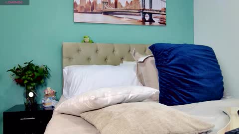 Yanella online show from 24, 10, 2025